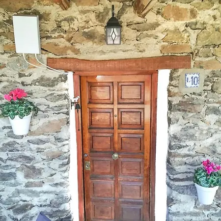 La Casita Del Arbol Blanco Apartment Bubion Exterior photo